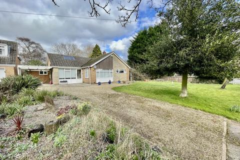 Church Lane, Moulton 3 bed detached bungalow for sale