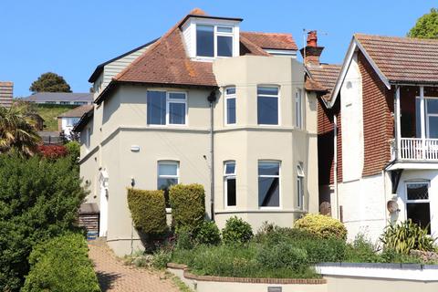 Cliff Road, Hythe, CT21 5 bed detached house for sale