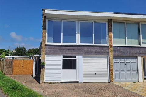 Howards Way, Rustington BN16 4 bed end of terrace house for sale