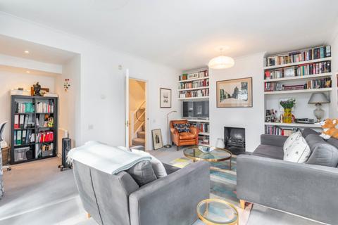 Hawksmoor Mews, London 2 bed end of terrace house for sale