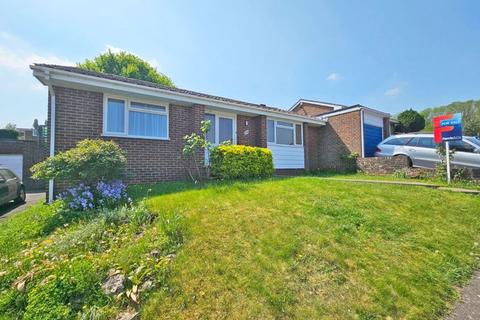Becksbourne Close, Maidstone 2 bed detached bungalow for sale