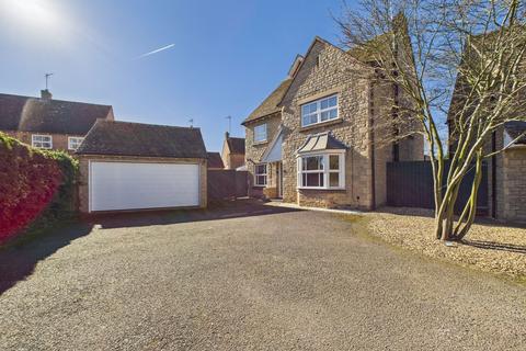 Bosworth Close, Warmington, PE8 4 bed detached house for sale
