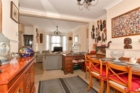 Coronation Road, Sheerness ME12 2 bed terraced house for sale