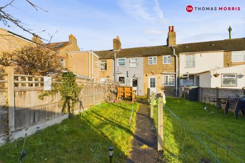 Hitchin Street, Bedfordshire SG18 2 bed terraced house for sale