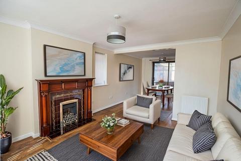 Summerfield Close, Chester CH4 4 bed detached house for sale
