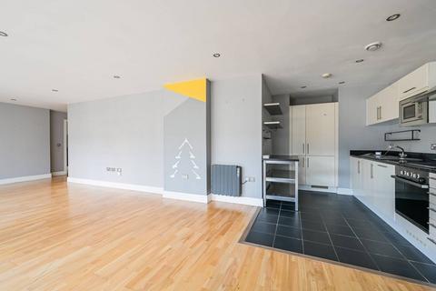 Wharfside Point South, Poplar... 2 bed flat for sale