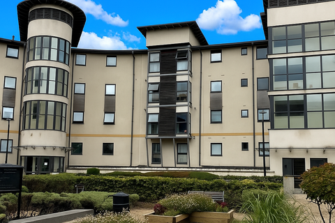 15 Seacole Crescent, Old Town SN1 1 bed flat for sale