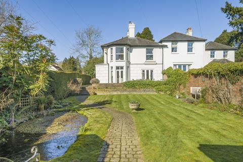Upper Hale Road, Farnham, Surrey, GU9 4 bed semi