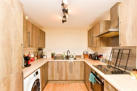 Horwich Close, Crowborough, East Sussex 3 bed mews for sale