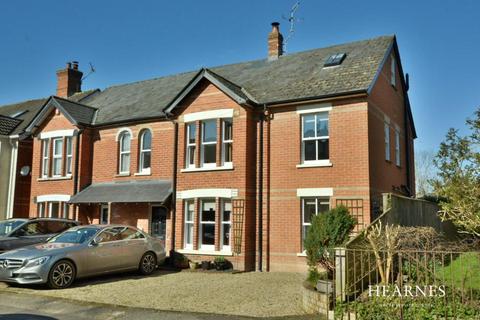 Station Road, Wimborne, BH21 1RQ 4 bed semi