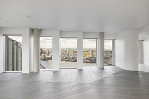 Upper Riverside, Cutter Lane, London... 3 bed flat for sale