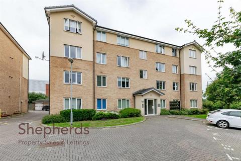 Woollens Grove, Hoddesdon EN11 2 bed flat for sale