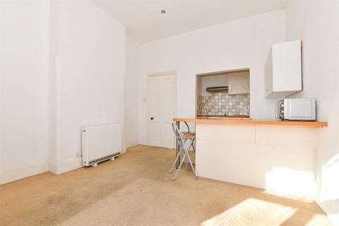 Mitchell Avenue, Ventnor, Isle of Wight 2 bed ground floor flat for sale