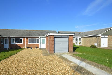 CONVENIENT LOCATION * SHANKLIN 2 bed semi