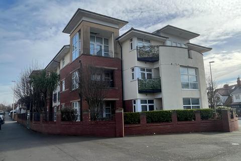 Forest Gate, Blackpool FY3 2 bed flat for sale