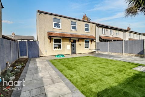 Long Grove, Stainforth, Doncaster 3 bed semi