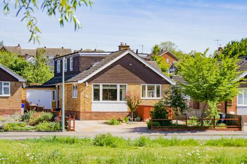 Winthrop Road, Bury St. Edmunds 3 bed detached house for sale