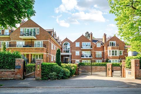 The Villiers, Gower Road, Weybridge... 2 bed flat for sale