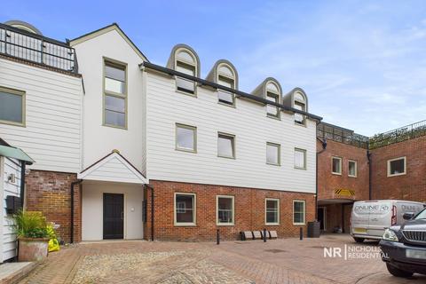 Ewell, Ewell KT17 1 bed flat for sale