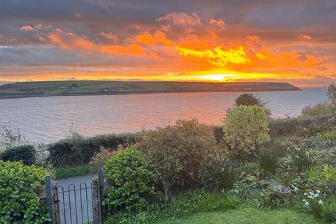 Haverfordwest SA62 4 bed cottage for sale