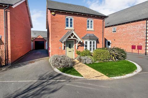 Hughes Drive, Houlton, Rugby, CV23 4 bed detached house for sale