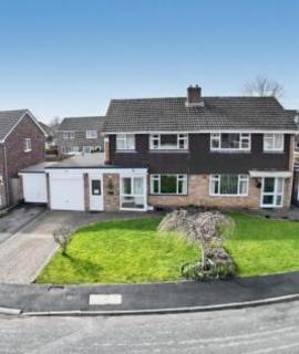 LARGE Semi 30 Chartist Way, Bulwark... 3 bed semi