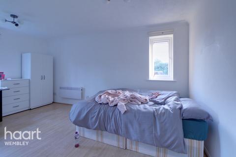 Alperton 1 bed apartment for sale