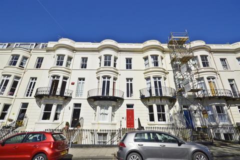 8 Albion Road, Scarborough YO11 1 bed flat for sale