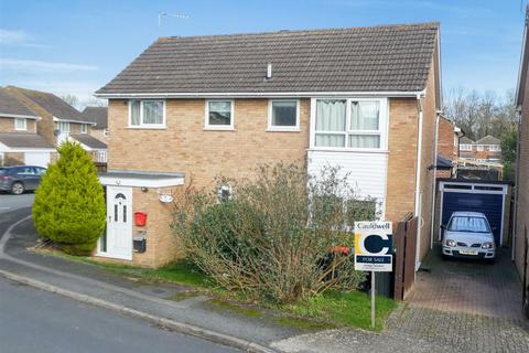 Lintlaw Place, Bletchley, Milton Keynes 4 bed detached house for sale