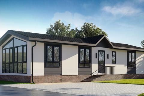 Upper Cornaway Lane, Fareham PO16 2 bed park home for sale