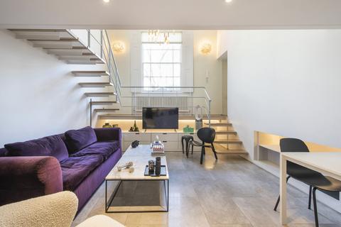 Pembridge Place, London W2 1 bed flat for sale