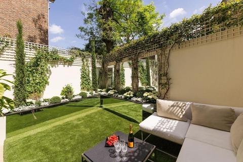 Flood Street, London, SW3 3 bed maisonette for sale