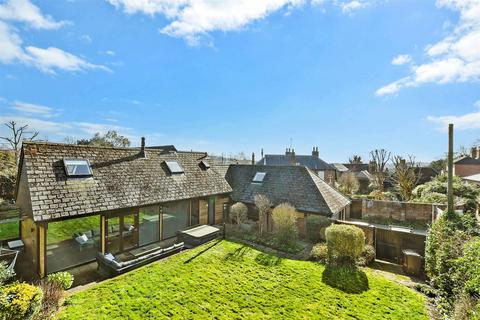 Red Hill, Wateringbury, Maidstone, Kent 5 bed detached house for sale