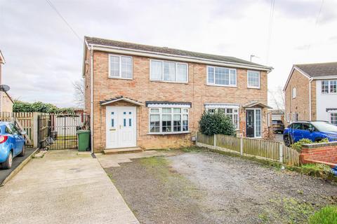 Wheatroyd Crescent, Ossett WF5 3 bed semi