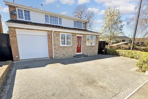 Russet Close, Strood, Rochester, Kent 4 bed detached house for sale