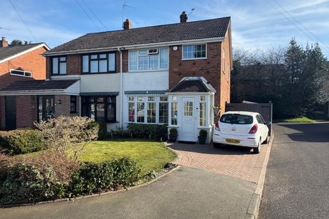 Knaves Castle Avenue, Brownhills 3 bed semi