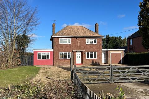 Elvandar, Moulton Chapel Road 3 bed detached house for sale