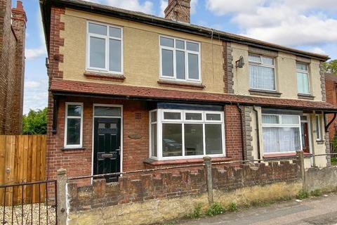 Norwich Road, Wisbech, Cambs, PE13 3UT 3 bed semi