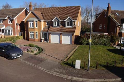 Gatehill Gardens, Luton... 5 bed detached house for sale