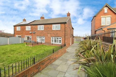 Leeds Road, Castleford WF10 3 bed semi