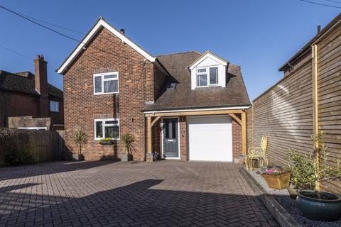 Grosvenor Road, Shaftesbury SP7 4 bed detached house for sale