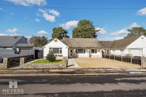Longacre Drive, Ferndown BH22 4 bed detached bungalow for sale