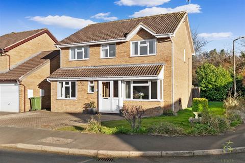 Cypress Close, Evesham WR11 4 bed detached house for sale