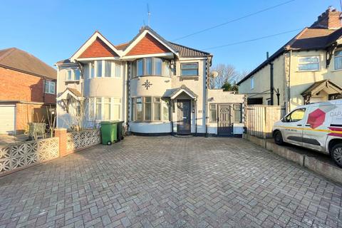 Stourbridge Road, Dudley DY1 3 bed semi