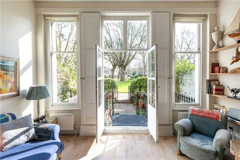 Philbeach Gardens, London, SW5 4 bed flat for sale