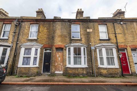 St. Peters Grove, Canterbury, CT1 2 bed terraced house for sale