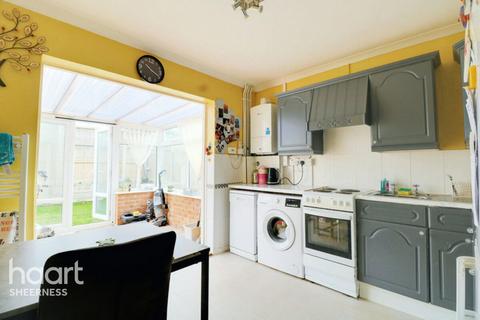 Glenwood Drive, Sheppey 2 bed bungalow for sale