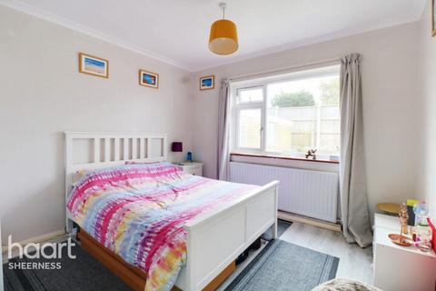 Glenwood Drive, Sheppey 2 bed bungalow for sale