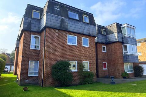 Mill Road, Eastbourne 2 bed flat for sale
