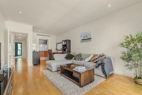 Discovery Dock Apartments East... 2 bed apartment for sale